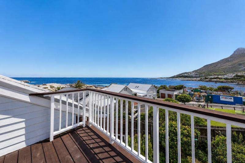 3 Bedroom Property for Sale in Bakoven Western Cape